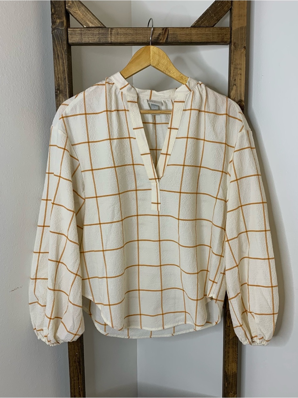 A New Day Women’s Cream Grid-Check Blouse with V-Neck Size XS